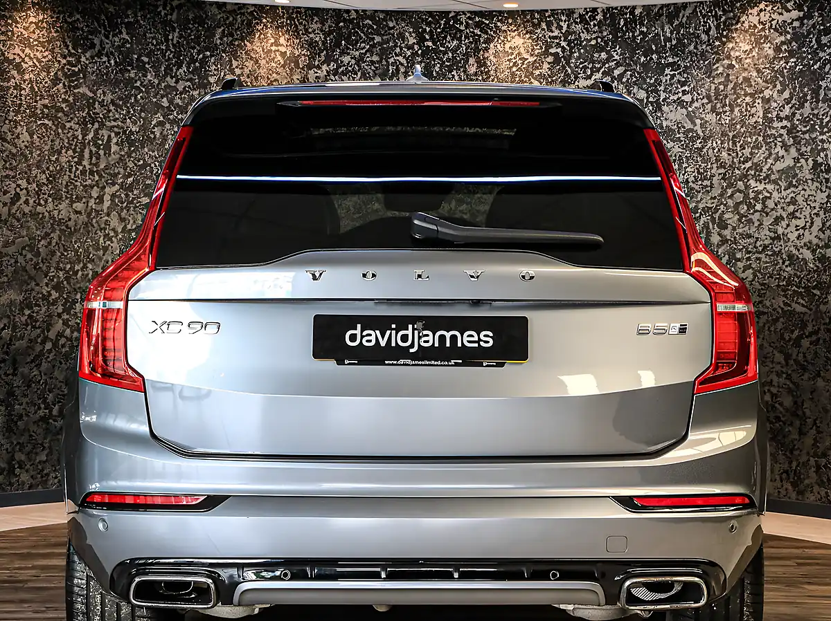 Used 2020 Volvo XC90 R-Design Pro Osmium Grey - Interior and Exterior details 9