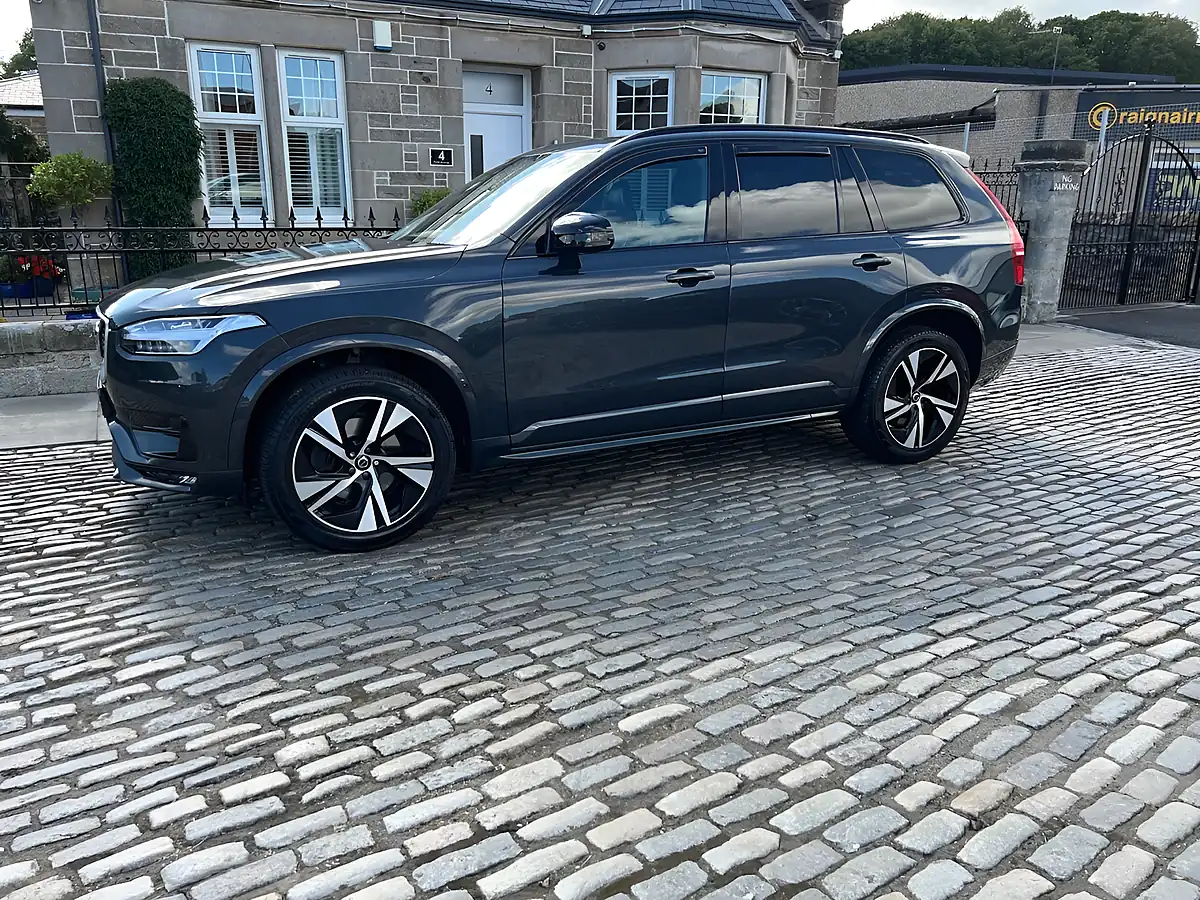 Used 2020 Volvo XC90 R-Design Savile Grey - Interior and Exterior details 7