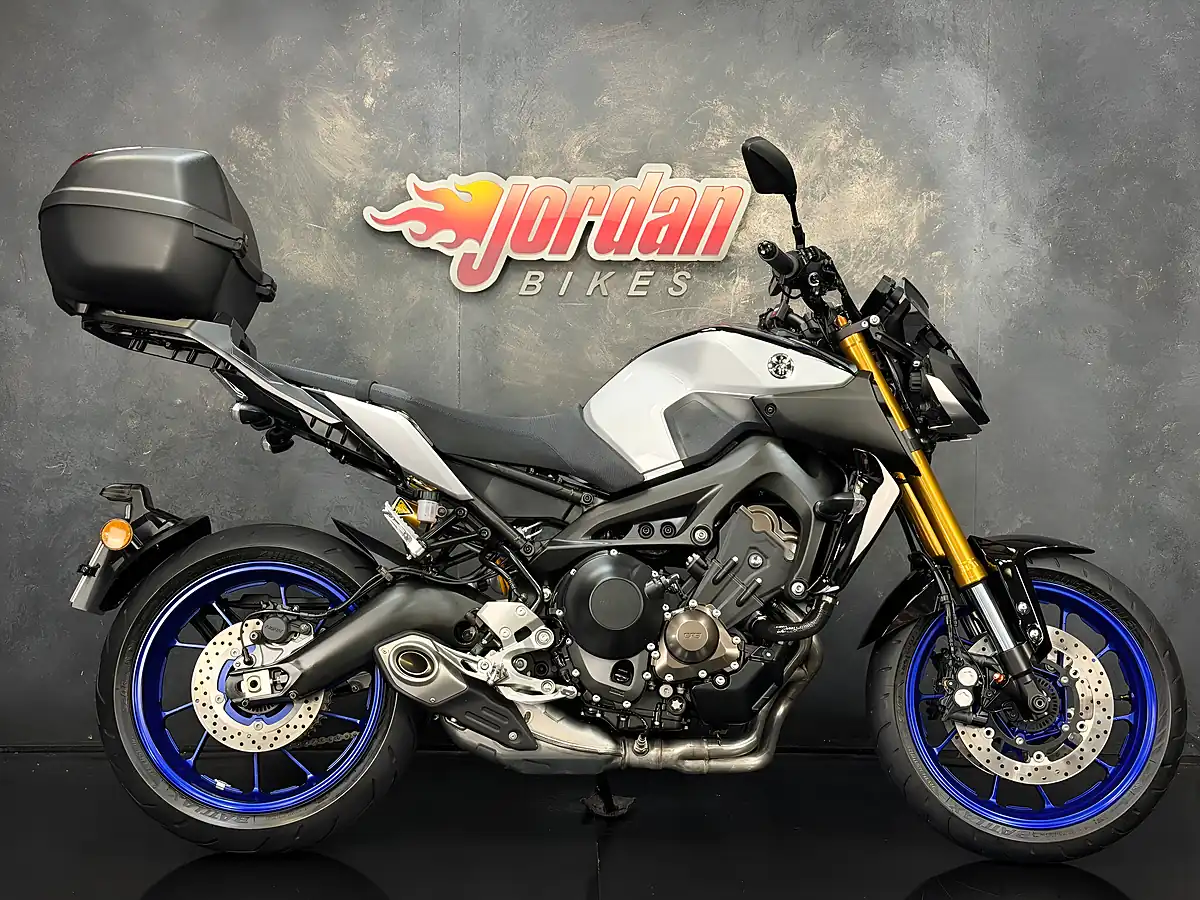 Used 2020 Yamaha MT-09 Sp Black - Front View