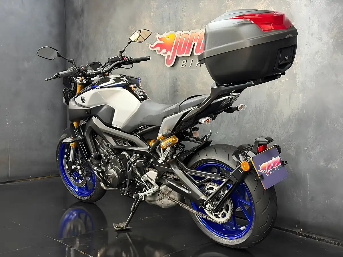 Used 2020 Yamaha MT-09 Sp Black - Interior and Exterior details 15