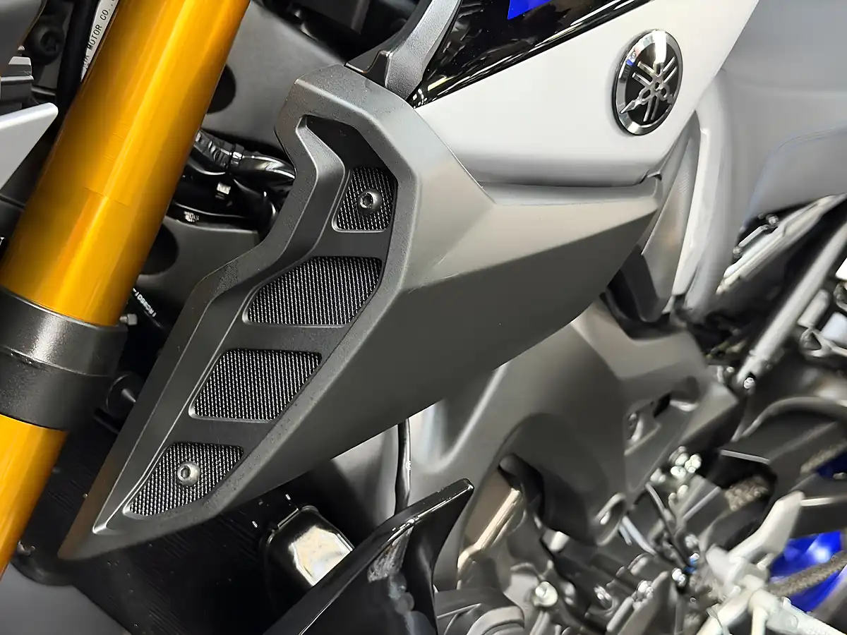 Used 2020 Yamaha MT-09 Sp Black - Interior and Exterior details 16
