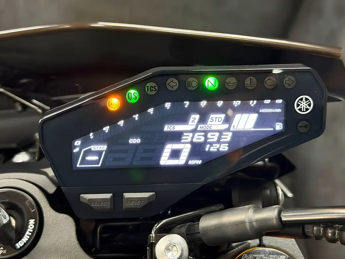 Used 2020 Yamaha MT-09 Sp Black - Interior and Exterior details 3