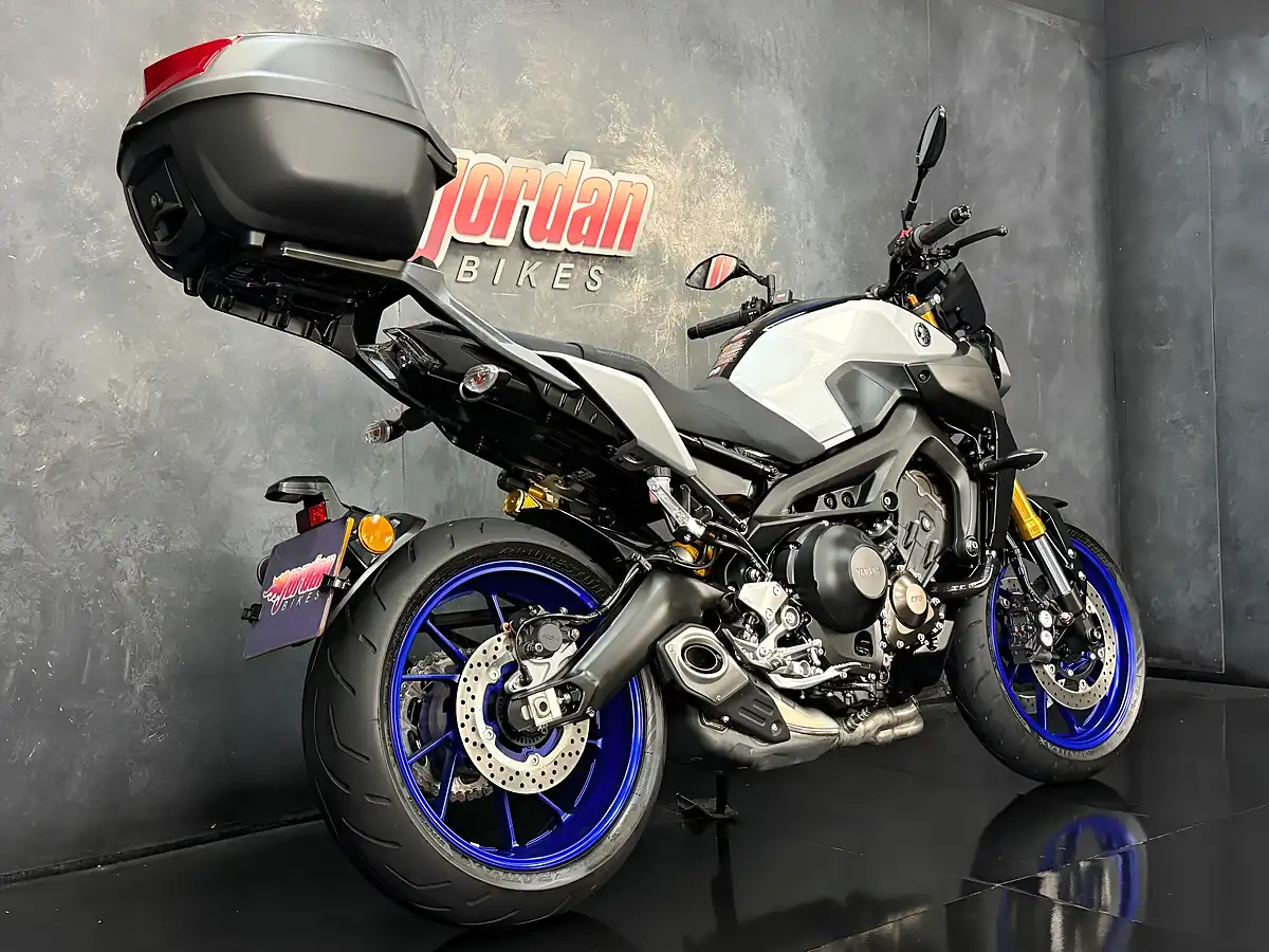 Used 2020 Yamaha MT-09 Sp Black - Interior and Exterior details 6