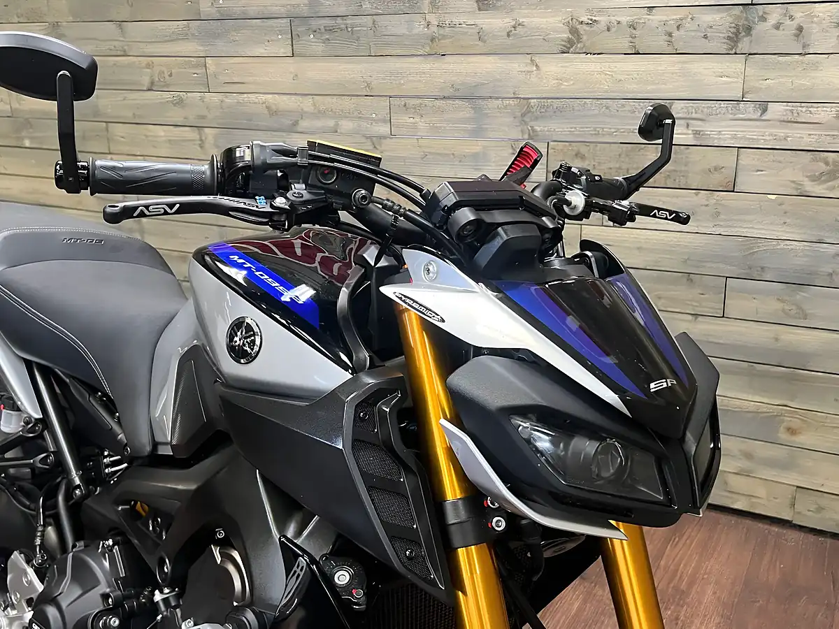 Used 2020 Yamaha MT-09 Sp Black - Interior and Exterior details 5