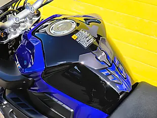 Used 2020 Yamaha MT-10 Blue - Interior and Exterior details 18
