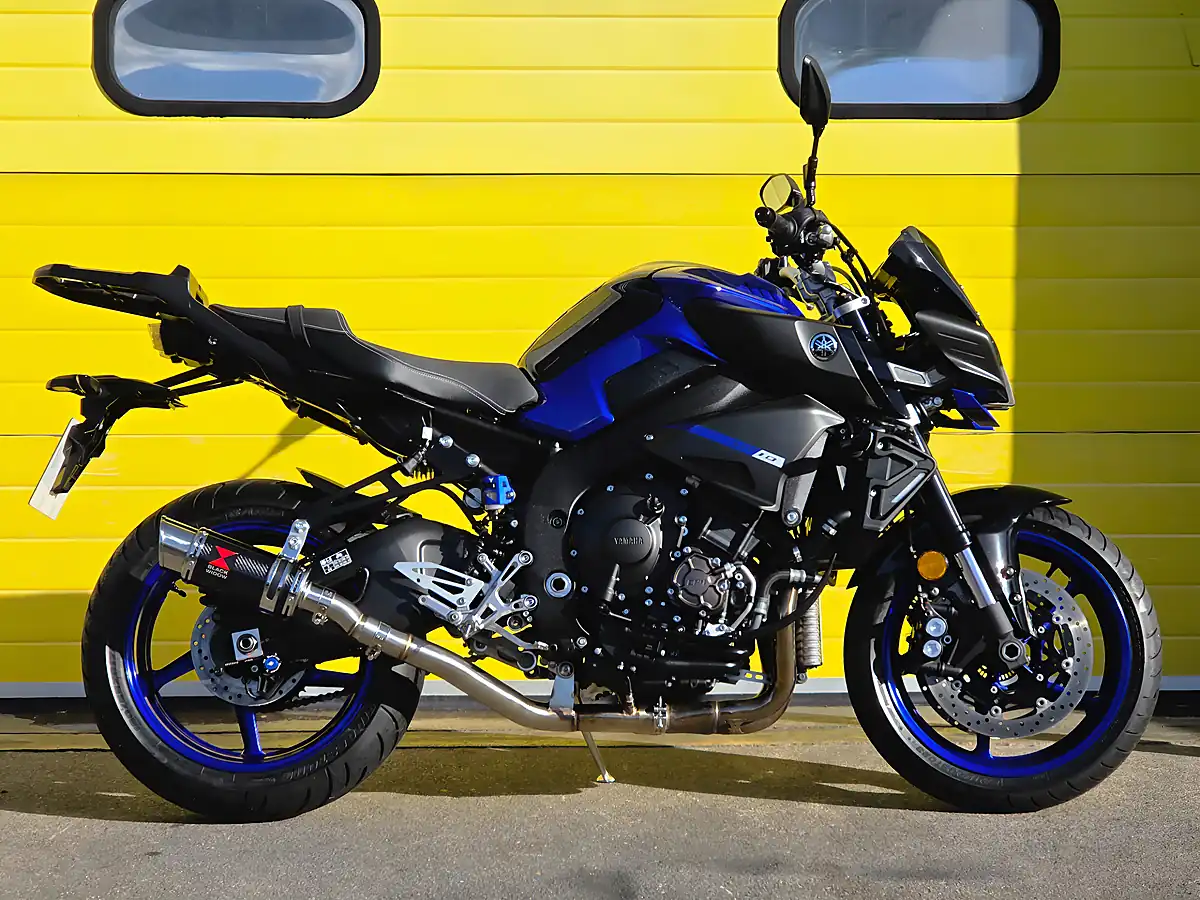 Used 2020 Yamaha MT-10 Blue - Interior and Exterior details 2