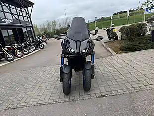 Used 2020 Yamaha Niken Grey - Interior and Exterior details 4