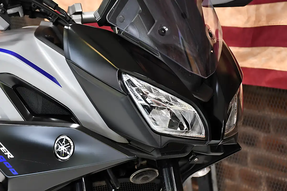 Used 2020 Yamaha Tracer 900 Grey - Interior and Exterior details 5