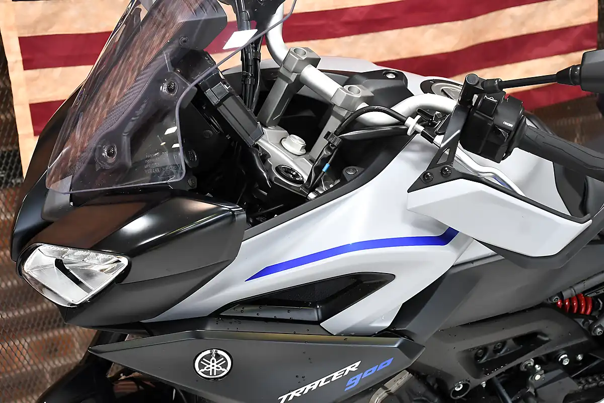 Used 2020 Yamaha Tracer 900 Grey - Interior and Exterior details 9