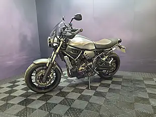 Used 2020 Yamaha Xsr 700 Silver - Interior and Exterior details 5