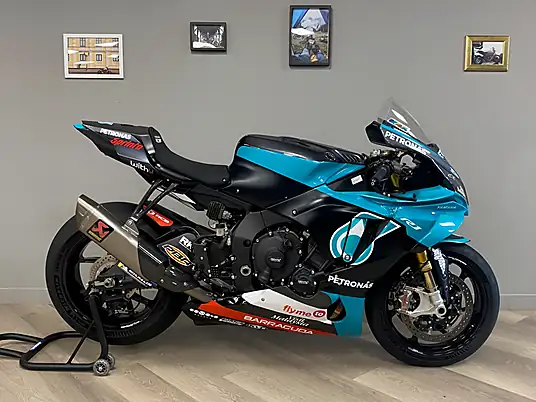 2020 Yamaha YZF-R1 YART Petronas