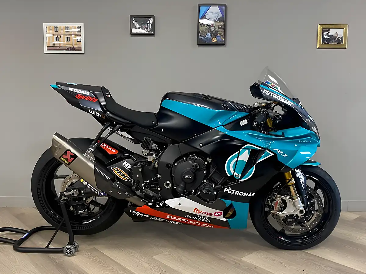 Used 2020 Yamaha YZF-R1 Yart Petronas Replica Petronas Srt Livery - Front View