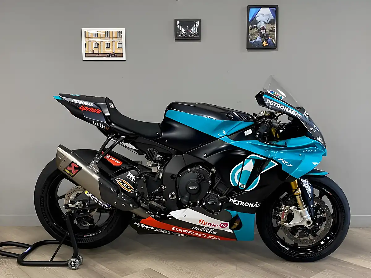 Used 2020 Yamaha YZF-R1 Yart Petronas Replica Petronas Srt Livery - Interior and Exterior details 5