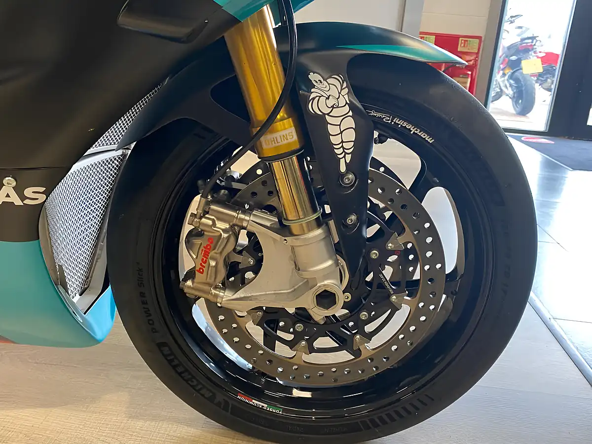 Used 2020 Yamaha YZF-R1 Yart Petronas Replica Petronas Srt Livery - Interior and Exterior details 9