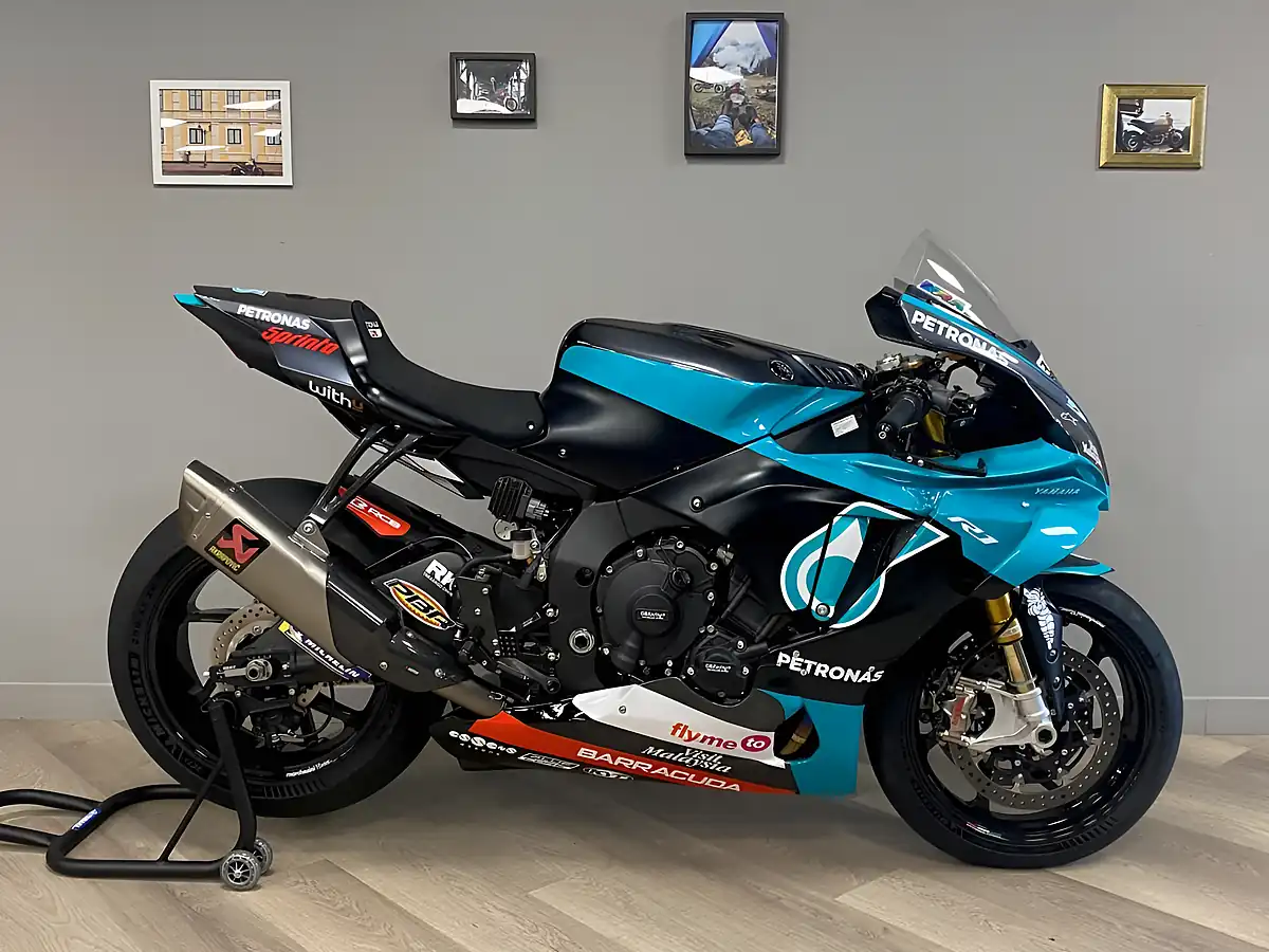 Used 2020 Yamaha YZF-R1 Yart Petronas Srt Replica Petronas Livery - Front View