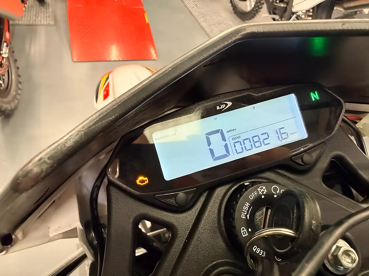 Used 2021 Ajp Spr 250 - Interior and Exterior details 16