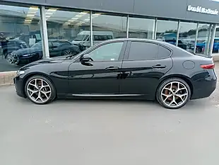 Used 2021 Alfa Romeo Giulia Veloce Black - Interior and Exterior details 9
