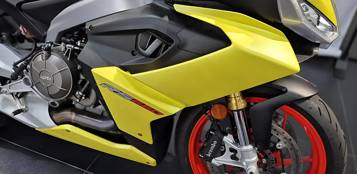 Used 2021 Aprilia RS 660 Acidic Yellow - Interior and Exterior details 7