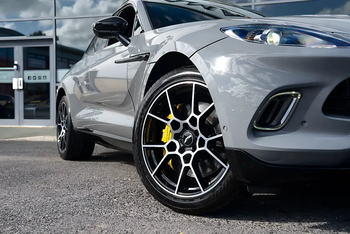 Used 2021 Aston Martin Dbx China Grey - Interior and Exterior details 8