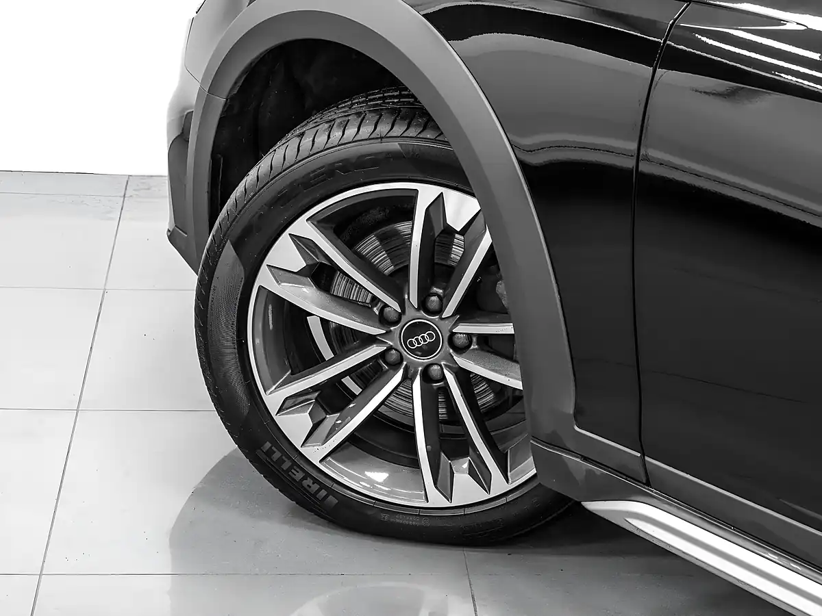 Used 2021 Audi A4 Allroad Sport Mythos Black - Interior and Exterior details 10