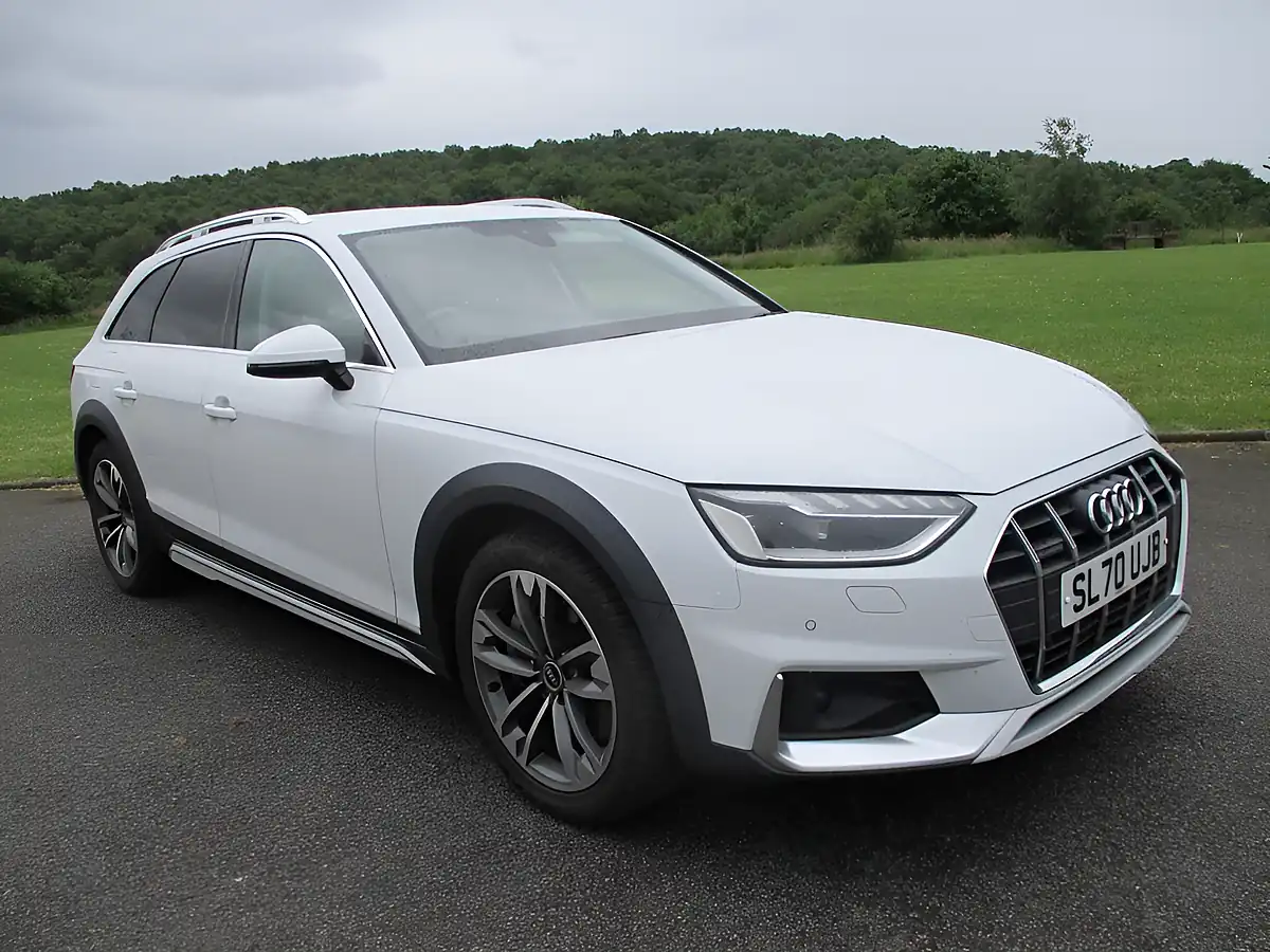 Used 2021 Audi A4 Allroad Sport White - Front View