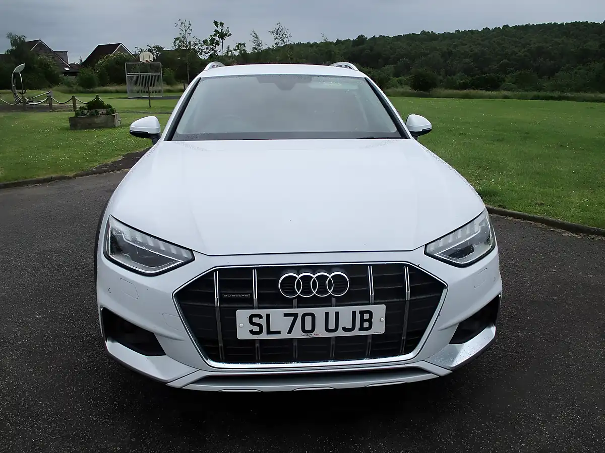Used 2021 Audi A4 Allroad Sport White - Interior and Exterior details 4