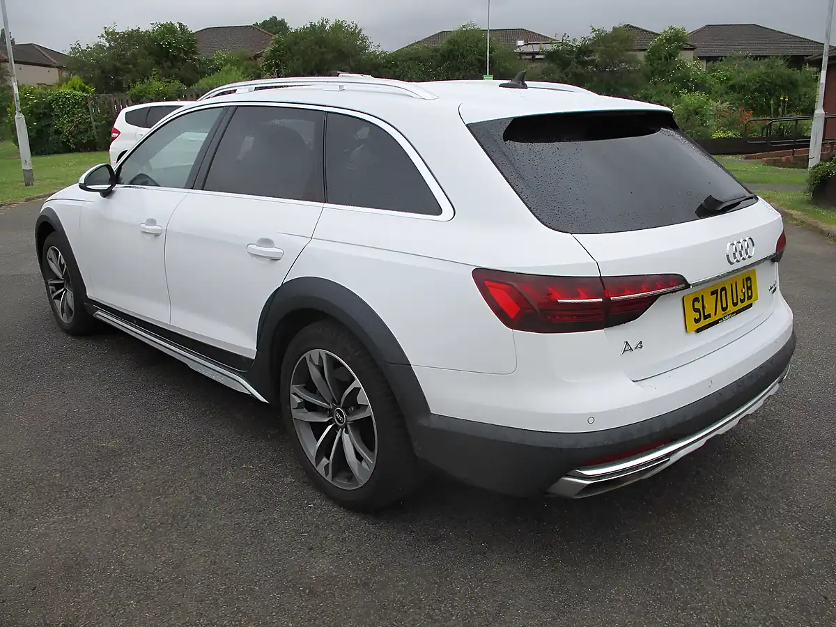 Used 2021 Audi A4 Allroad Sport White - Interior and Exterior details 7