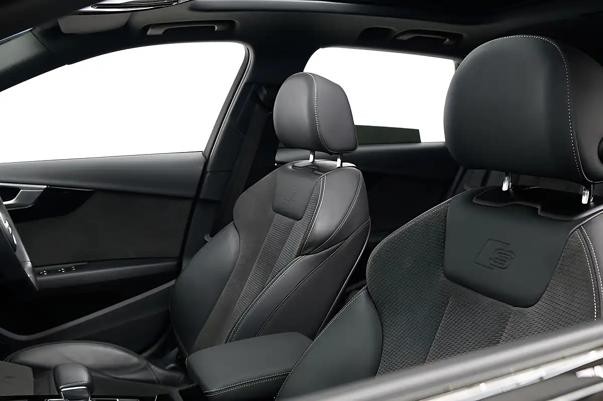 Used 2021 Audi A4 Avant Black Edition Black - Interior and Exterior details 16