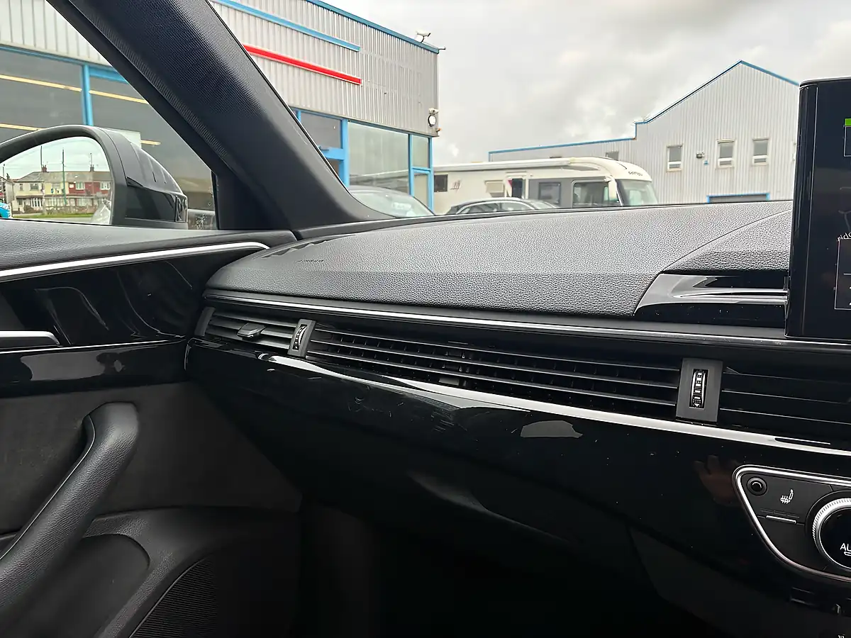 Used 2021 Audi A4 Avant Black Edition White - Interior and Exterior details 6
