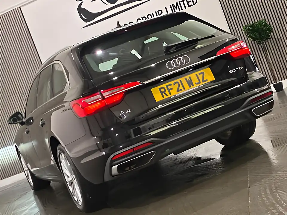 Used 2021 Audi A4 Technik Black - Interior and Exterior details 11