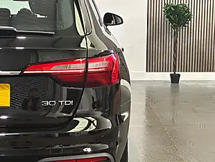 Used 2021 Audi A4 Technik Black - Interior and Exterior details 12