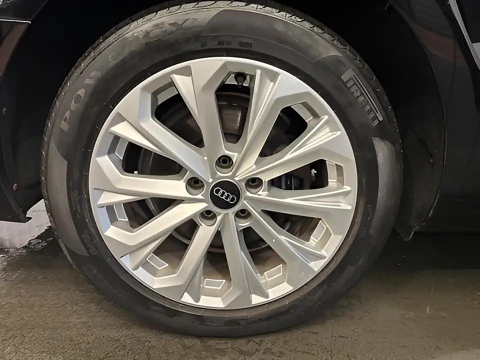 Used 2021 Audi A4 Technik Black - Interior and Exterior details 15