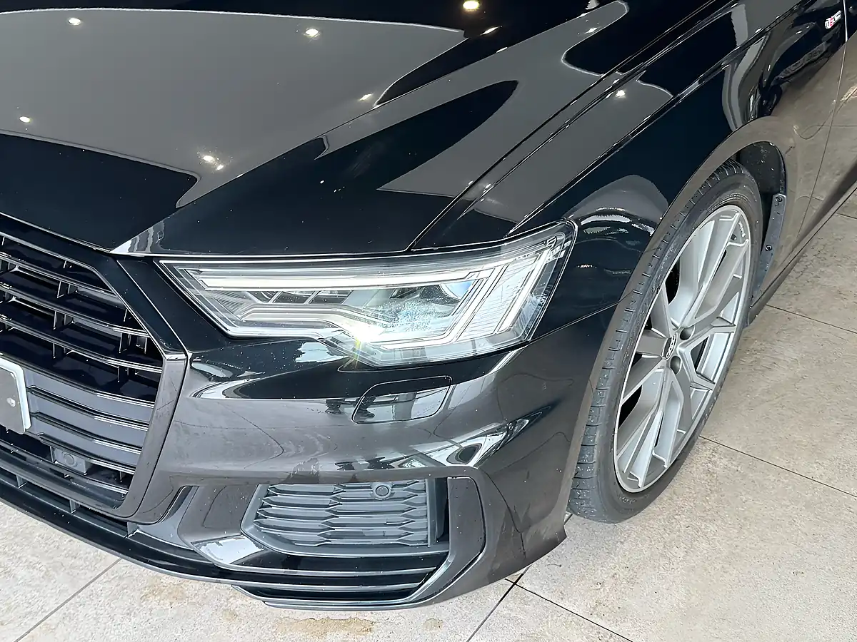 Used 2021 Audi A6 Avant Black Edition Black - Interior and Exterior details 4