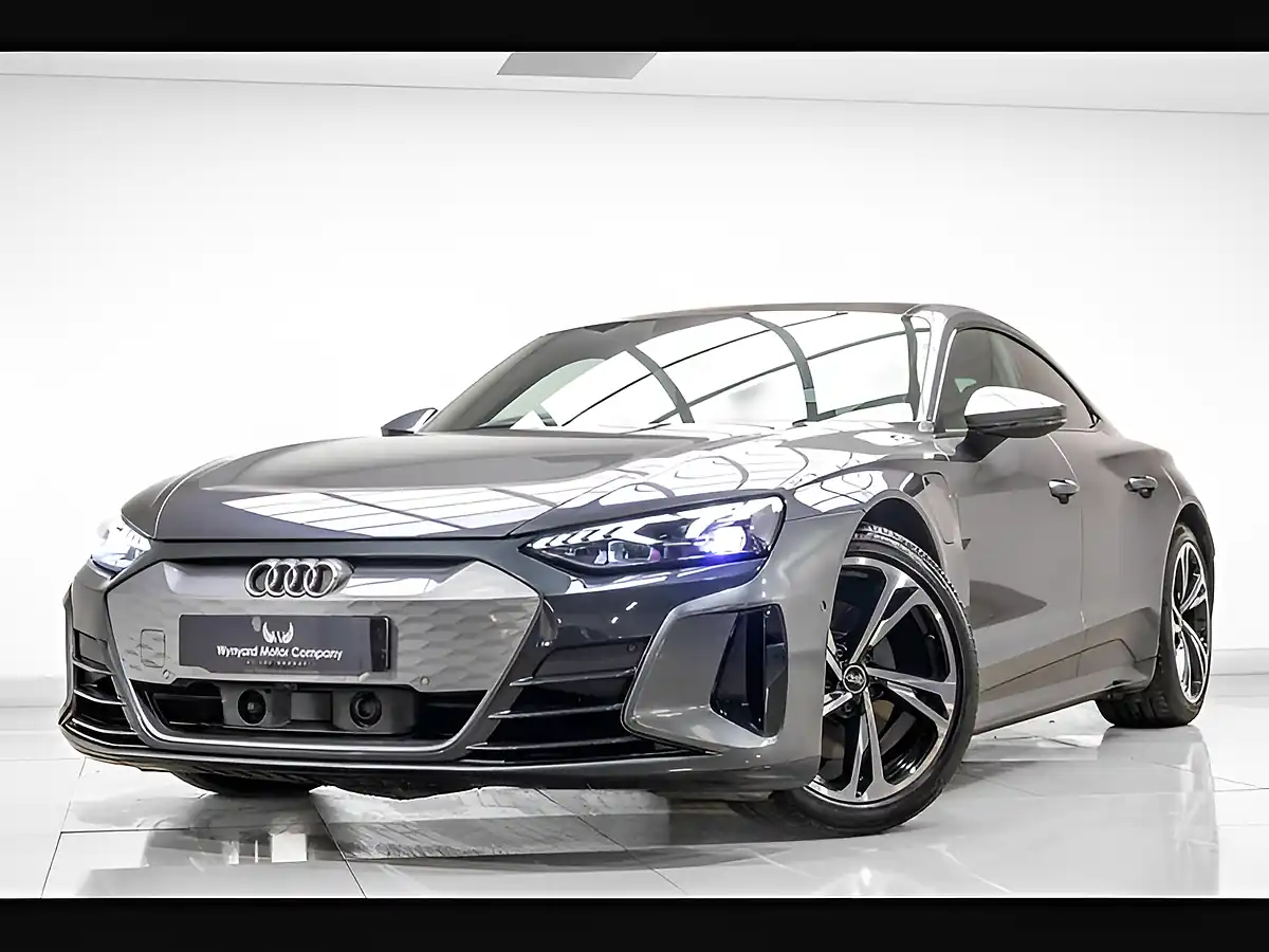 Used 2021 Audi E-Tron GT Comfort & Sound Pack Grey - Front View