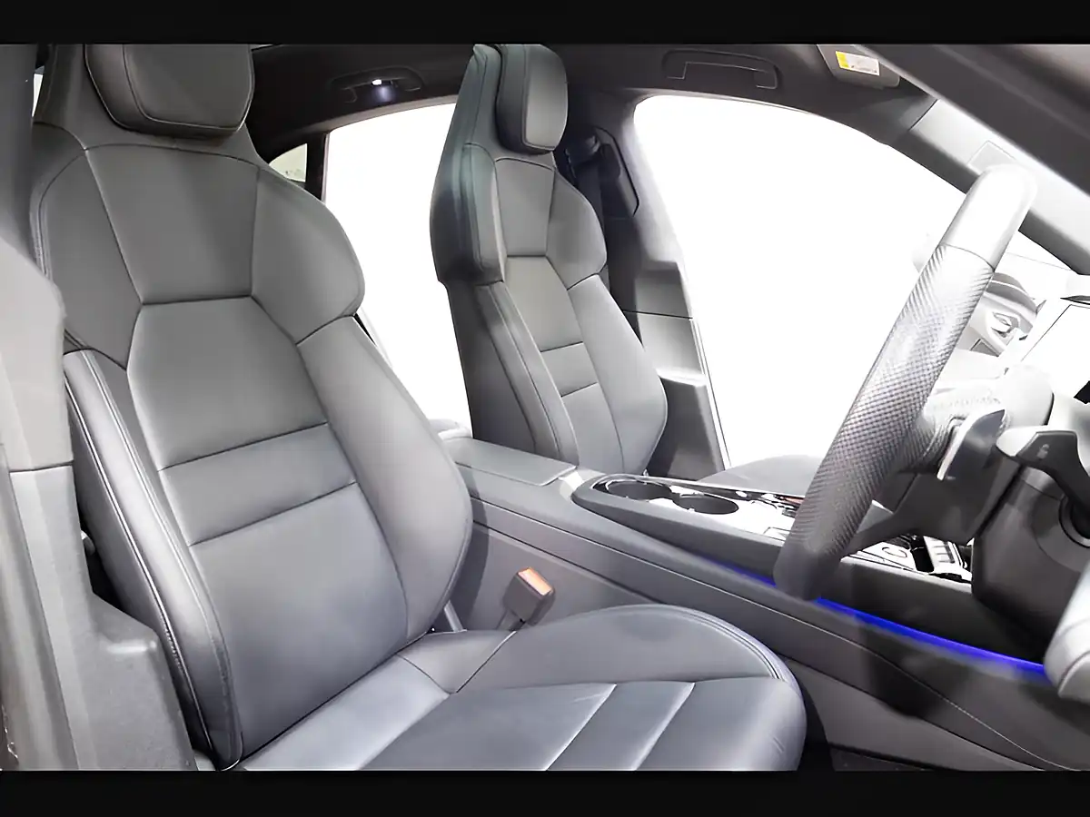 Used 2021 Audi E-Tron GT Comfort & Sound Pack Grey - Interior and Exterior details 12