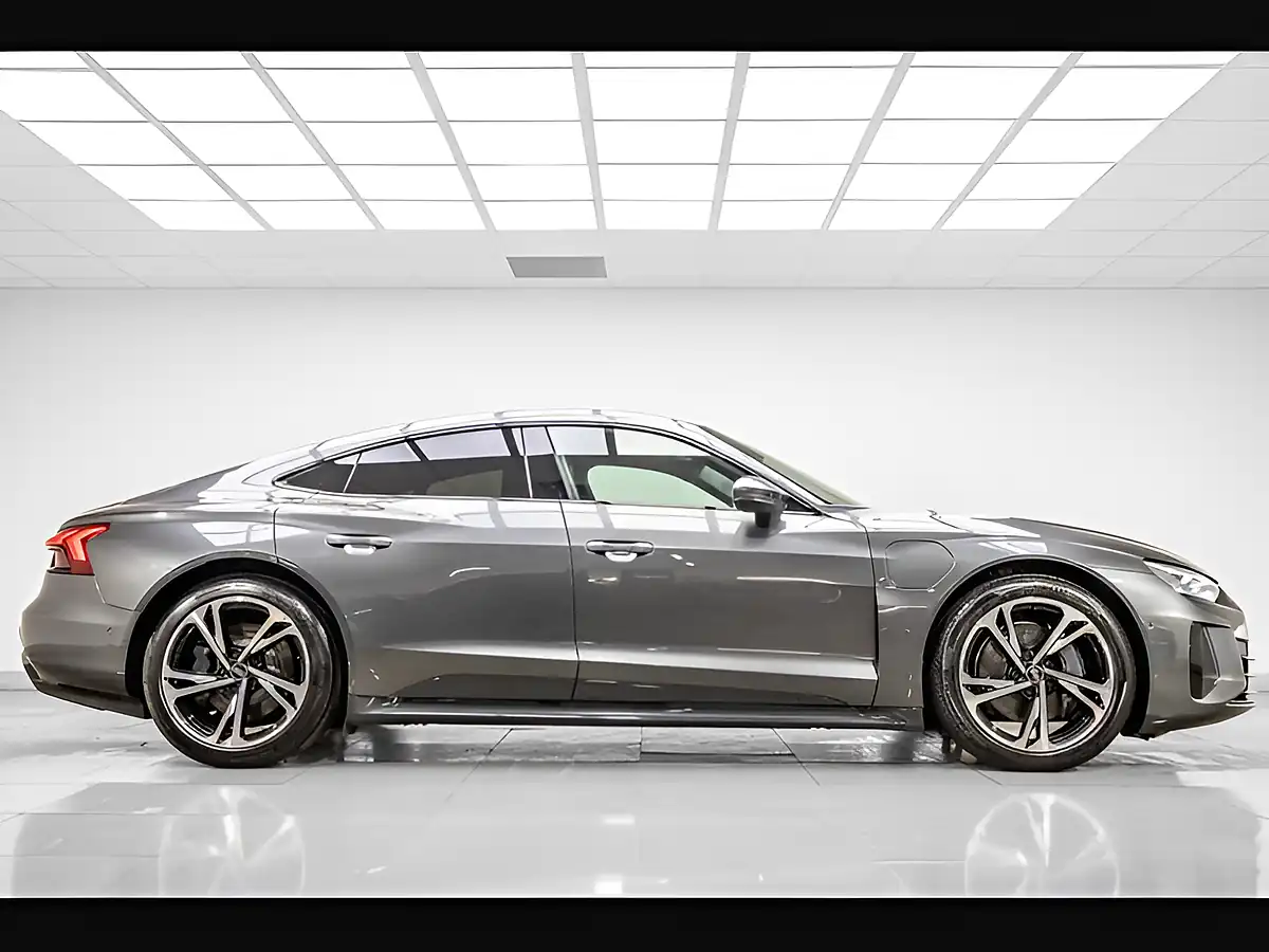 Used 2021 Audi E-Tron GT Comfort & Sound Pack Grey - Interior and Exterior details 7
