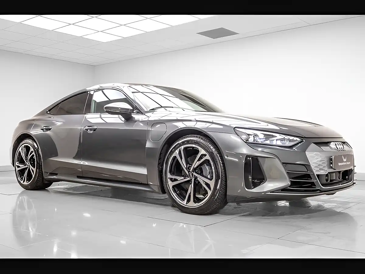 Used 2021 Audi E-Tron GT Comfort & Sound Pack Grey - Interior and Exterior details 8