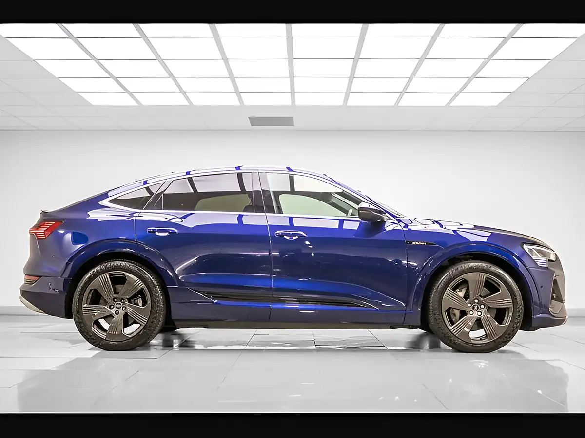 Used 2021 Audi E-Tron S Line Sportback Blue - Interior and Exterior details 6