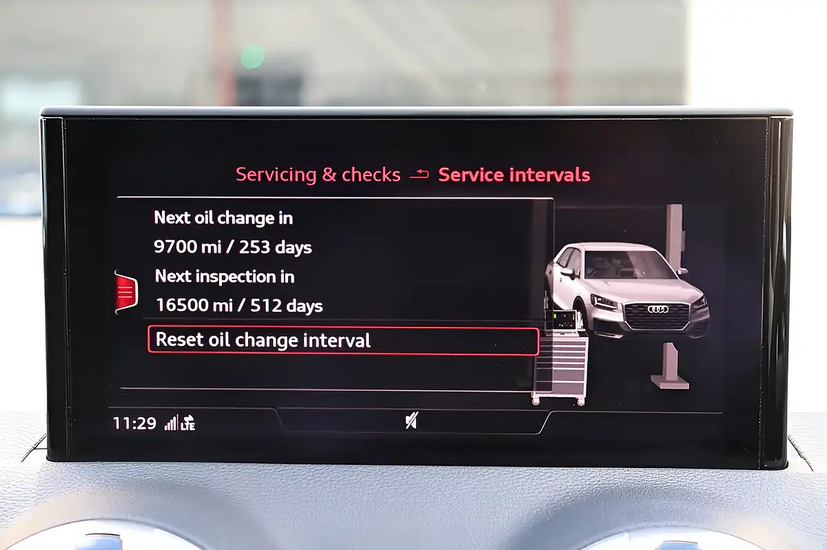 Used 2021 Audi Q2 Black Edition White - Interior and Exterior details 13