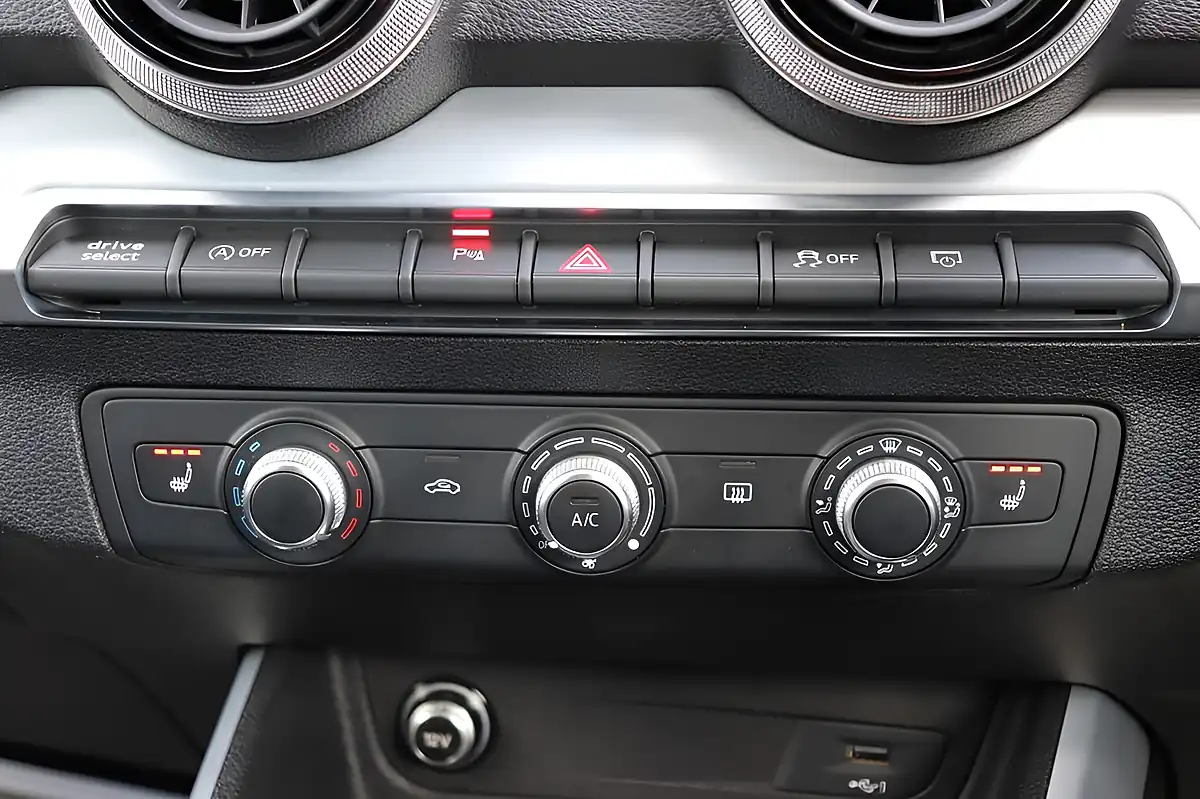 Used 2021 Audi Q2 Black Edition White - Interior and Exterior details 14