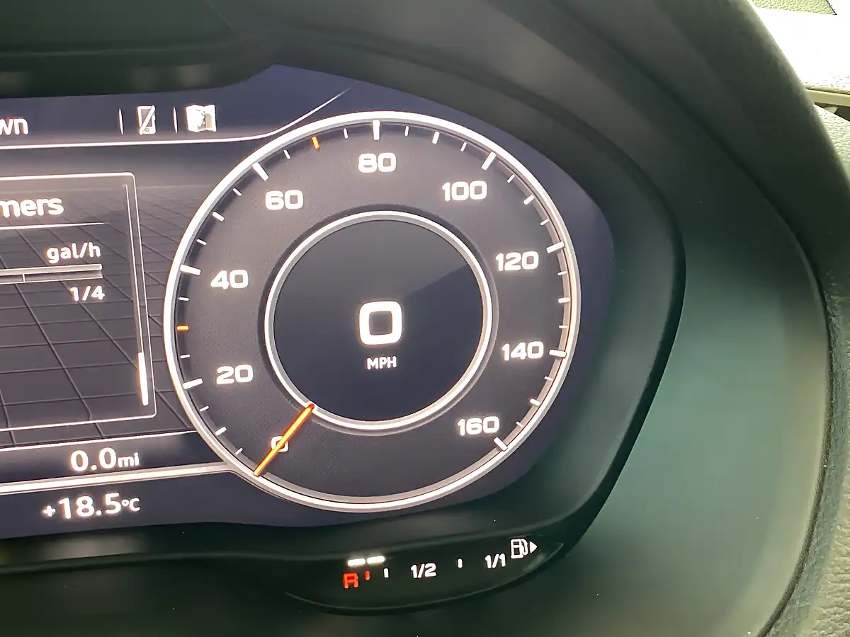 Used 2021 Audi Q2 S Line Grey - Interior and Exterior details 9