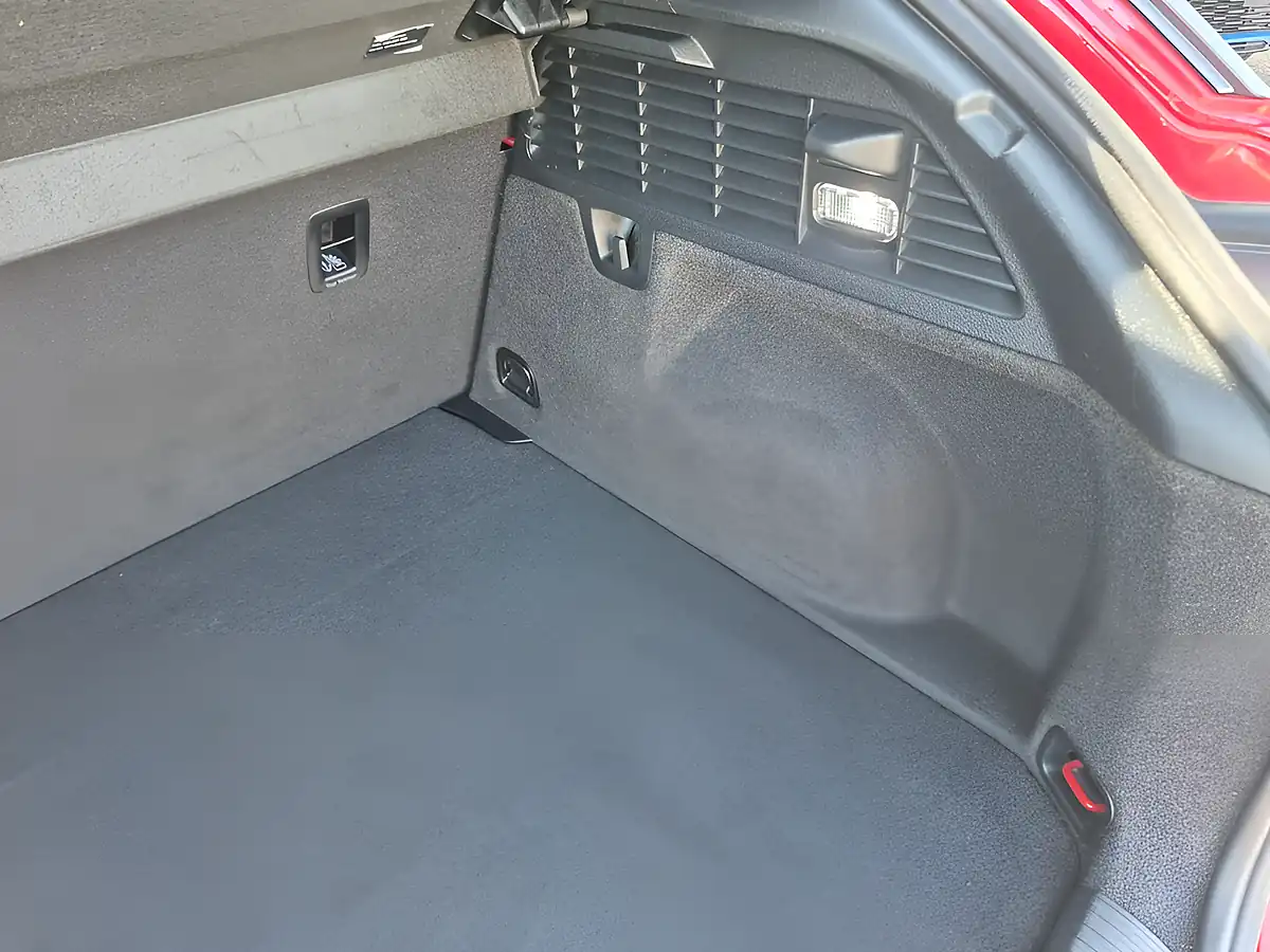 Used 2021 Audi Q2 S Line Red - Interior and Exterior details 11