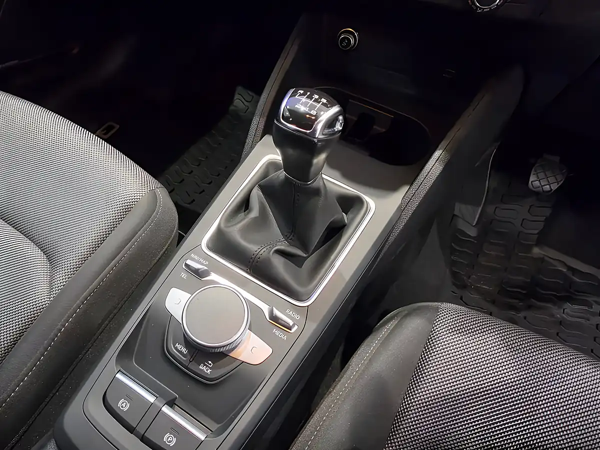 Used 2021 Audi Q2 Sport Blue - Interior and Exterior details 13
