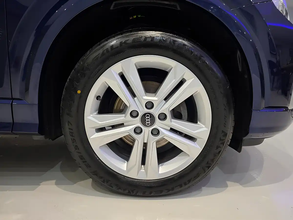 Used 2021 Audi Q2 Sport Blue - Interior and Exterior details 7