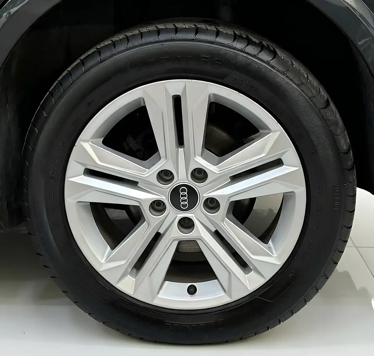 Used 2021 Audi Q2 Sport Grey - Interior and Exterior details 16
