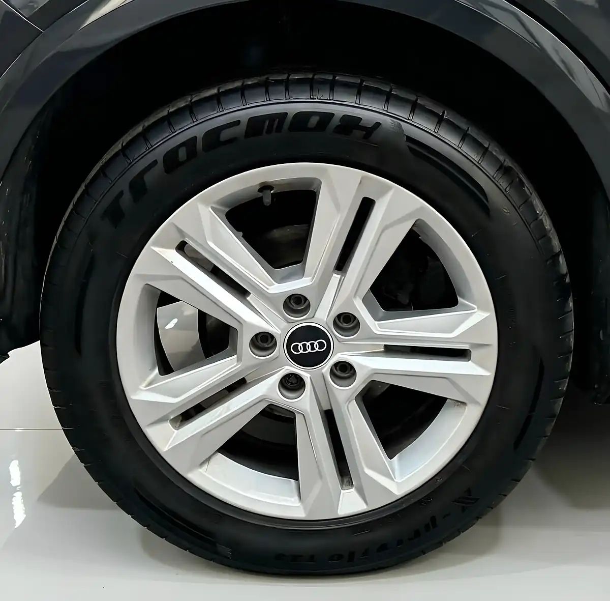 Used 2021 Audi Q2 Sport Grey - Interior and Exterior details 17