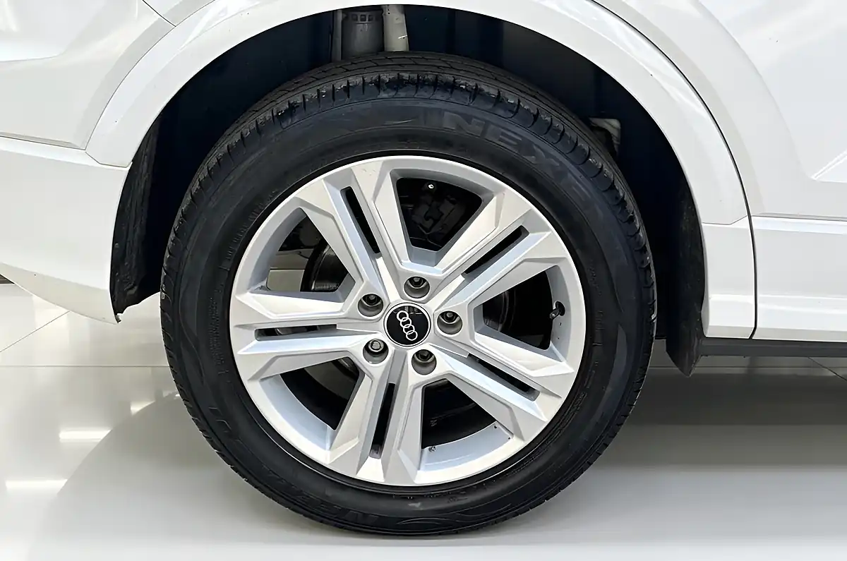 Used 2021 Audi Q2 Sport White - Interior and Exterior details 8