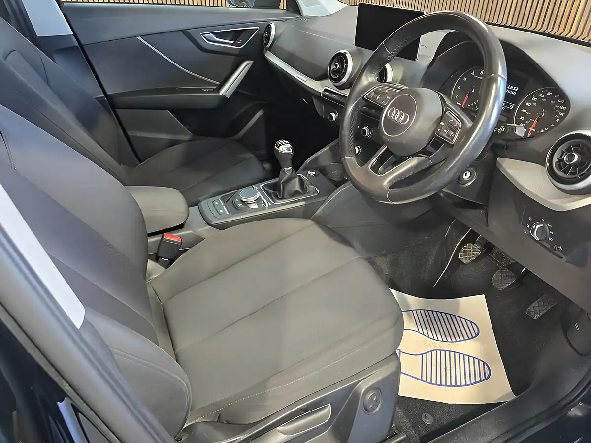 Used 2021 Audi Q2 Technik Black - Interior and Exterior details 12