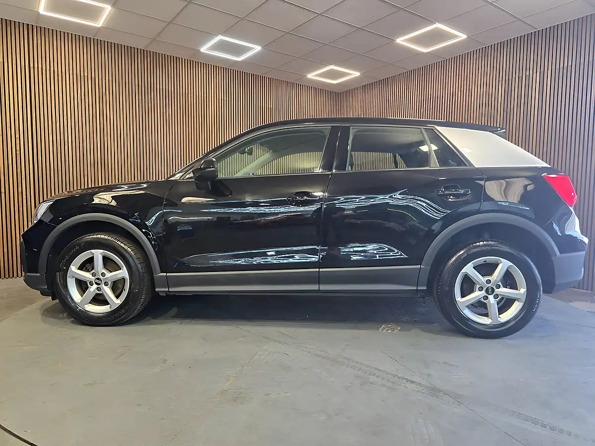 Used 2021 Audi Q2 Technik Black - Interior and Exterior details 5
