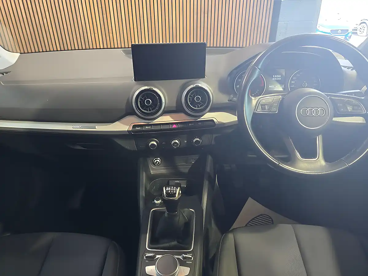 Used 2021 Audi Q2 Technik Black - Interior and Exterior details 9